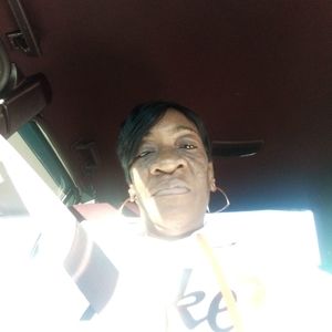 Meet your Posher, Yolanda